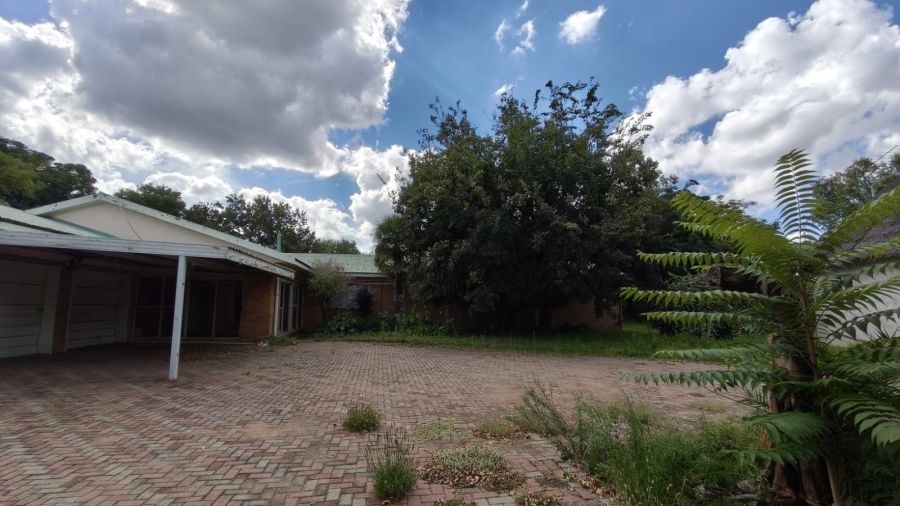 4 Bedroom Property for Sale in Hennenman Free State